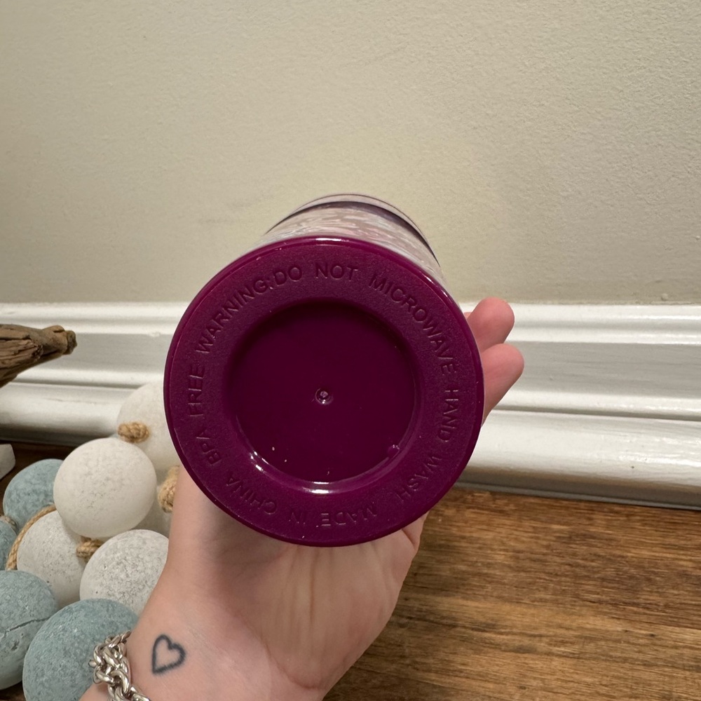 New Lilly Pulitzer Floral Tumbler - Picture 4 of 4